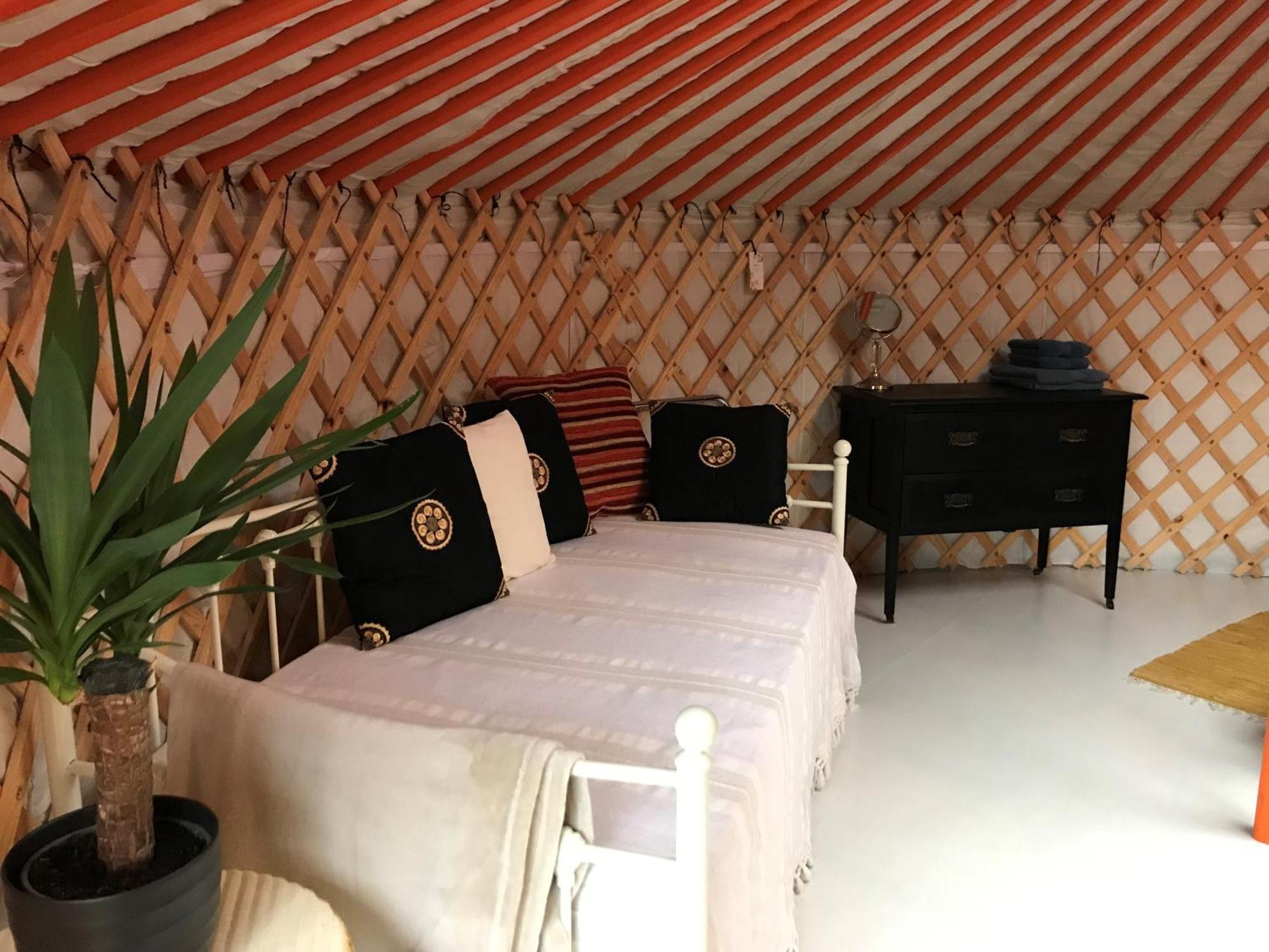 Gilfach Gower Farm Luxury Yurt With Hot Tub Hotel Ammanford Kültér fotó