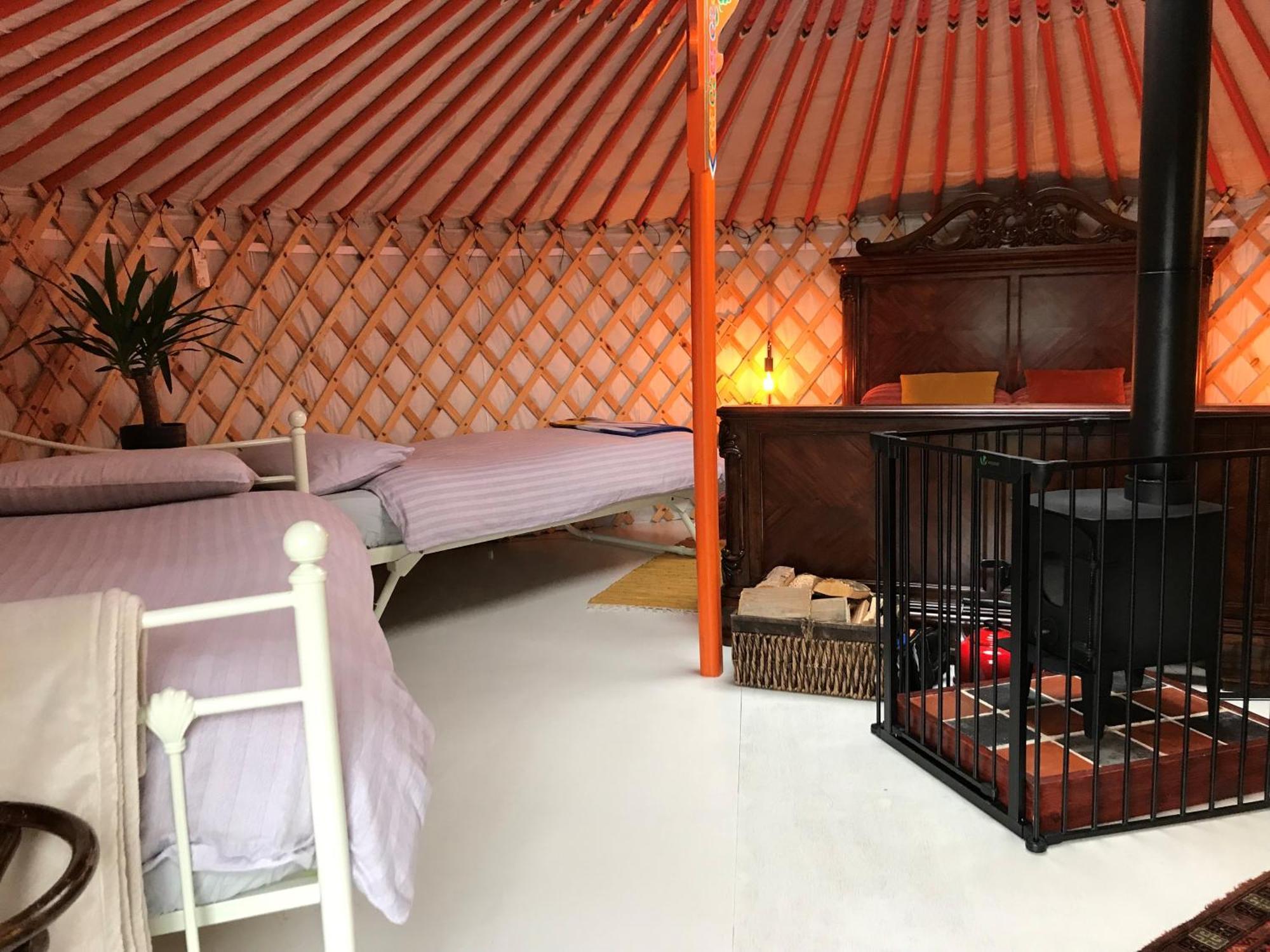 Gilfach Gower Farm Luxury Yurt With Hot Tub Hotel Ammanford Kültér fotó